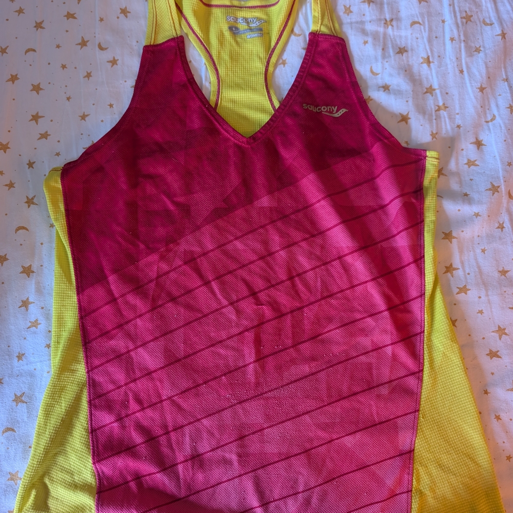 Saucony Women's Raspberry and Yellow Running Singlet, S